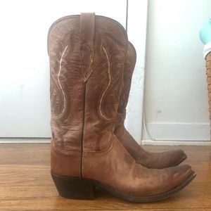 Lucchese “Mad Dog” tan goat cowboy boots